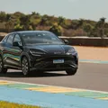 Testei o BYD Sealion 7 e fiz de 0 a 100 km/h em 4.5 segundos; confira imagem