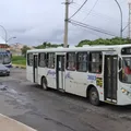 Tiroteio em bairro de Lauro de Freitas interrompe circulação de ônibus após as 18h imagem