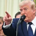 Trump admite influência na Copa do Mundo e ataca árbitro brasileiro: 'Passado suspeito' imagem