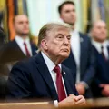 Trump autoriza ofensiva cibernética que pode atingir PCC e CV imagem