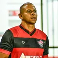 Veterano ex-Vitória acerta com quinto clube diferente apenas em 2026 imagem