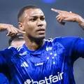 Vitória oficializa contratação de volante Walace imagem