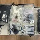 Duas pessoas são presas suspeitas de tráfico de drogas em condomínio de luxo