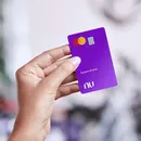 Fundadora do Nubank admite problema e comenta mensagem sobre fim de atividades