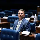 Flávio Bolsonaro escolhe nome para o STF em caso de vitória