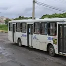 Homem morre após ser atropelado por ônibus na orla de Piatã