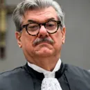 Ministro do STJ é condenado por importunação sexual e perde cargo