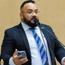 Deputado bolsonarista pede punição a aliado baiano por palanque com PT