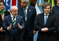 "Ladrão e corrupto": Milei ataca Lula e inflama crise no Mercosul