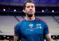 Ex-Vitória detona Thiago Carpini após final: "Treinador fraco"