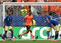 Holanda goleia Suécia e encaminha classificação na Copa do Mundo