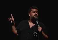Humorista baiano leva show solo para cinco estados em nova turnê