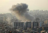 Israel volta a bombardear Beirute enquanto EUA negociam paz