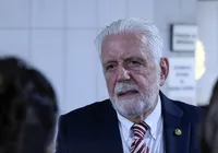 Jaques Wagner detona Flávio Bolsonaro e defende Pix: "Admirado pelo mundo"