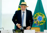 Lula diz que tarifaço de Trump tem motivação política e cobra diálogo