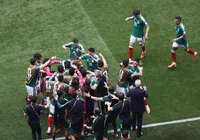 México se impõe e derrota a África do Sul na estreia da Copa do Mundo
