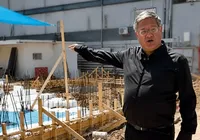 Ministro de Israel exibe obra de local para enforcamento de palestinos