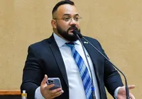 Deputado bolsonarista pede punição a aliado baiano por palanque com PT