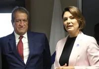 PL diz que Michelle Bolsonaro não quer apoiar campanha de Flávio