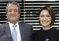 PL tenta convencer Michelle a ajudar campanha de Flávio Bolsonaro