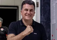 Presidente do Vitória defende salários adiantados e critica oposição