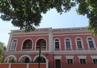 Príncipe trancado e ação da PM: entenda a confusão na Família Real