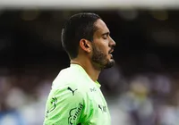 Recuperado, Ronaldo volta aos treinos em meio à crise no gol do Bahia