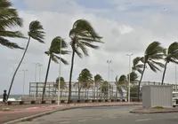 Previsão aponta chuva no litoral e calor de até 38°C no interior da Bahia