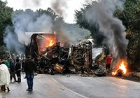 Seis baianos estão entre mortos em batida de carreta e ônibus em Minas Gerais