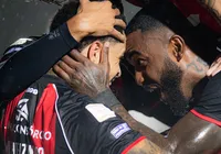 Vitória bate o Botafogo, sobe na tabela e segue implacável no Barradão