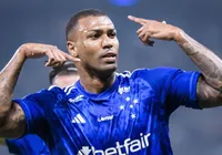 Vitória oficializa contratação de volante Walace