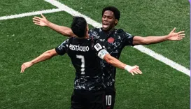 Astro do Canadá iguala Messi e quebra marca histórica na Copa do Mundo