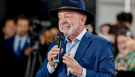 Aliados de Lula querem apresentador de TV para embate contra Flávio