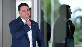 Flávio Bolsonaro cancela agenda em cidade onde pai sofreu facada
