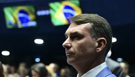 Flávio Bolsonaro busca partidos após ser rejeitado por Federação