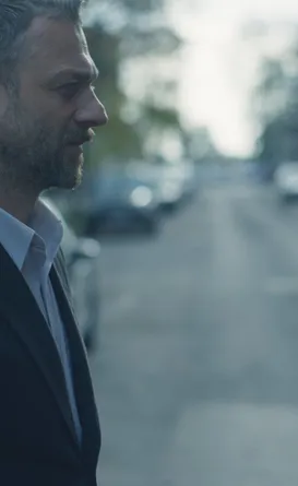 Só 6 episódios: a série de suspense da Netflix para seu sábado (04/07)