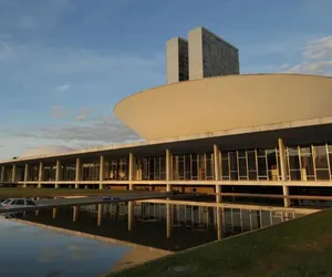 Com eleição no radar, Congresso volta com pautas travadas imagem