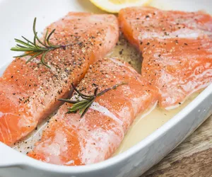 Peixe popular sobe de preço e pode faltar em mercados do Brasil imagem