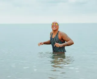 Baiana campeã olímpica, Ana Marcela quebra recorde do Canal da Mancha