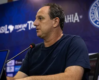 Rogério Ceni sobe o tom contra o gramado da Fonte Nova: "Vergonha!"