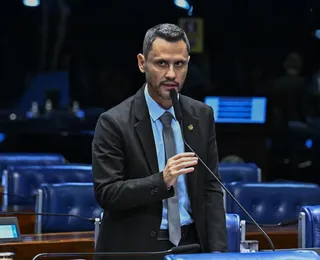 Cleitinho recua novamente e implora por candidatura ao governo