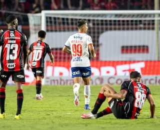 Contestado antes do BaVi, Kike Olivera domina números do Bahia