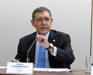 Nunes Marques estudou se afastar de julgamento sobre Moraes
