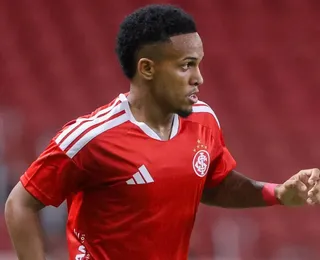 Atacante emprestado pelo Bahia sofre lesão no tornozelo e passa por cirurgia
