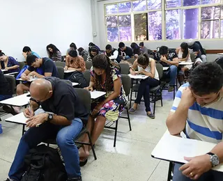 Encceja 2026 aplica provas neste domingo; confira locais