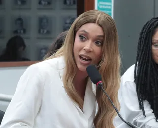 Érika Hilton pede à PF que investigue posts sobre jovem lançada de ponte