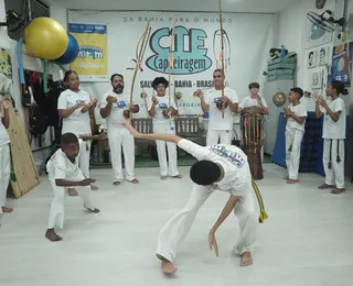 Escola de capoeira contemporânea leva tradição da Bahia para o mundo