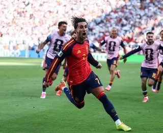 Espanha supera Messi, Argentina e conquista o bicampeonato mundial
