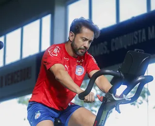 Ainda sem treinar, Éverton Ribeiro passa por tratamento especial no Bahia