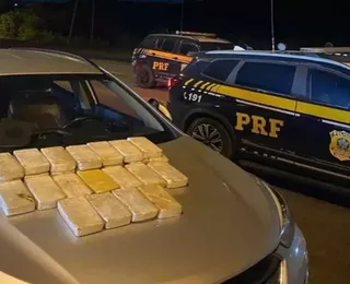 Carro de ex-jogador da Série A é apreendido com cocaína em operação